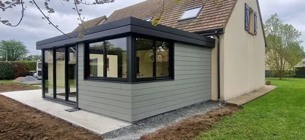 extension veranda aluminium contemporaine Le Mans