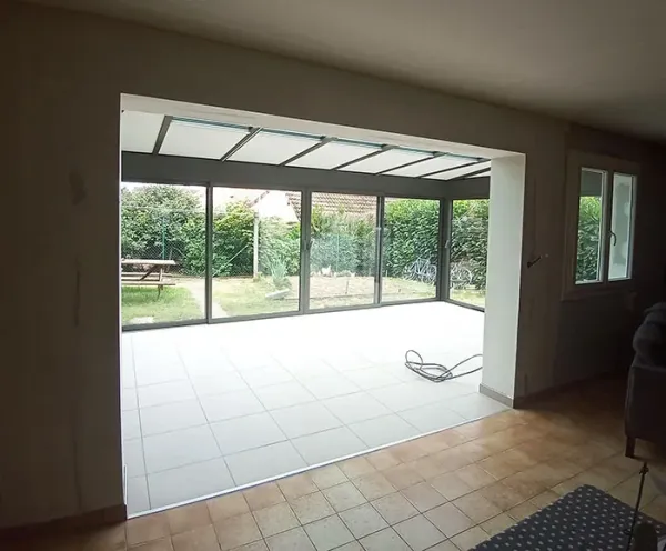 veranda alu corniche mouluree parigne l eveque
