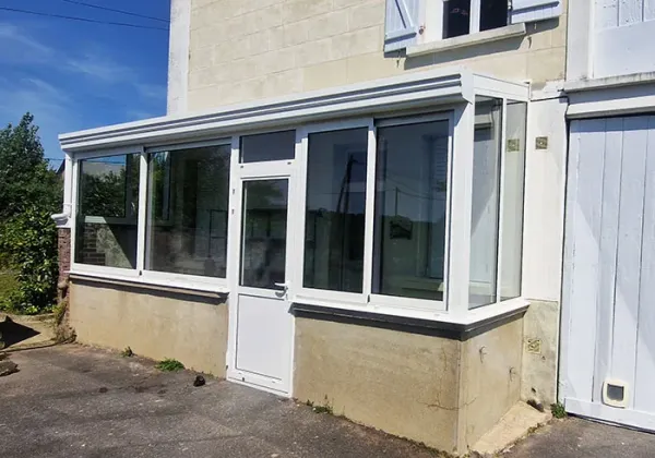 extension maison aluminium blanc besse sur braye
