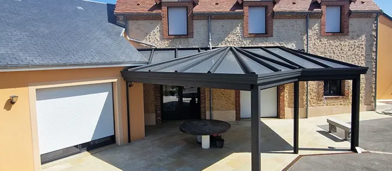 artisan installateur pergola toit fixe le mans sarthe